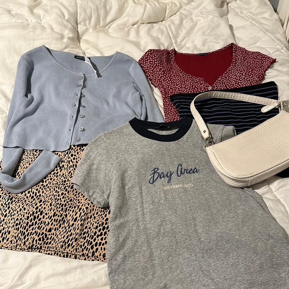 COPY - Brandy bundle!!! Blue cardigan, baby tee, floral zelly top, phoebe cheet…